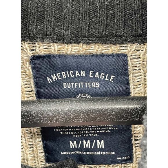 American Eagle Sweater Men’s Medium Mock Neck Fair Isle Charcoal Gray Holiday - Picture 5 of 13
